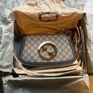 Gucci Blondie Shoulder Bag (beige and ebony Supreme)